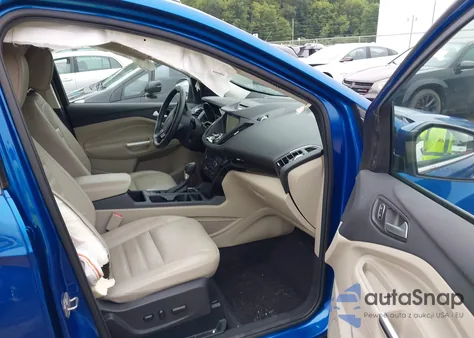 2017 Ford Escape Titanium из США, поврежденный, VIN 1FMCU9J95HUD57404